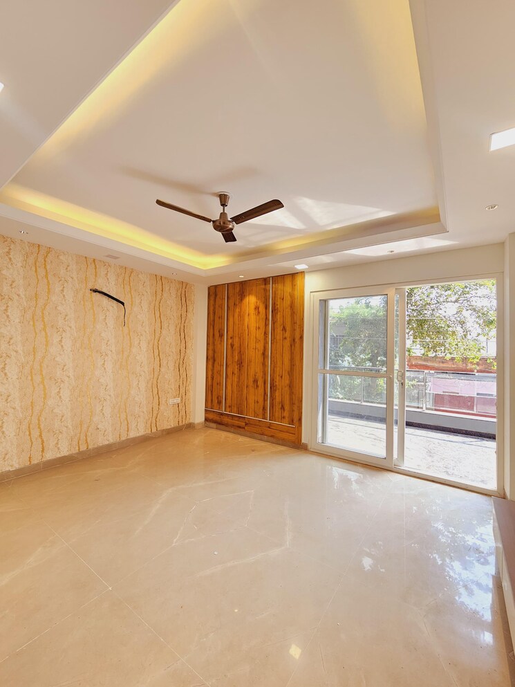 Room, empire-floors 3 Bedroom 2200 Sq.Ft. Builder Floor In Sector 57 Gurgaon 8270693