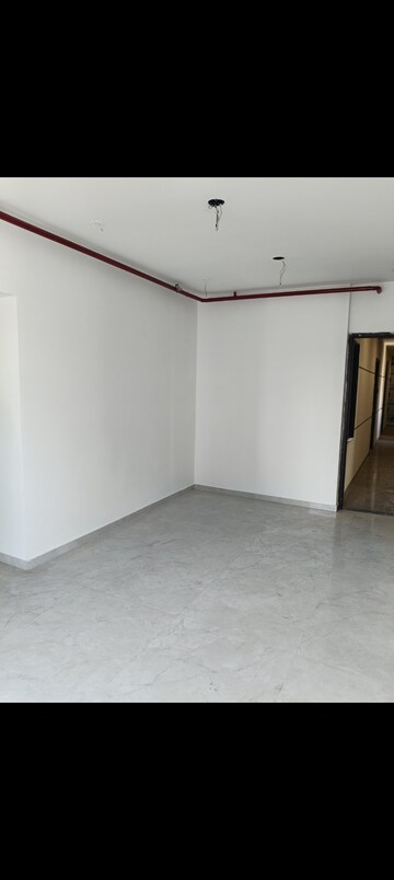 2 BHK Apartment For Rent in Omkar Signet, Malad East
