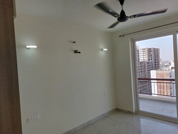 Room in 2 BHK Apartment at Altura Apartments, Ghazipur – for Rent