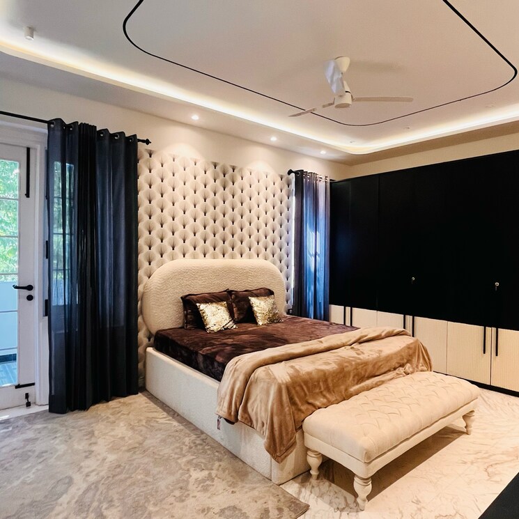 Bedroom, omaxe-plaza 4 Bedroom 300 Sq.Yd. Builder Floor In Sispal Vihar Gurgaon 8271055