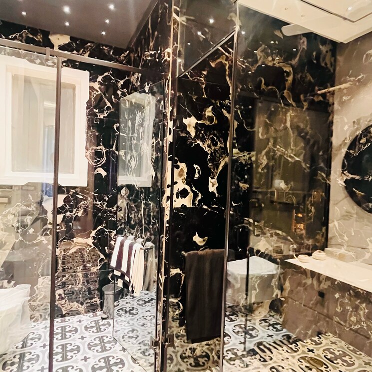 Gym, omaxe-plaza 4 Bedroom 300 Sq.Yd. Builder Floor In Sispal Vihar Gurgaon 8271055