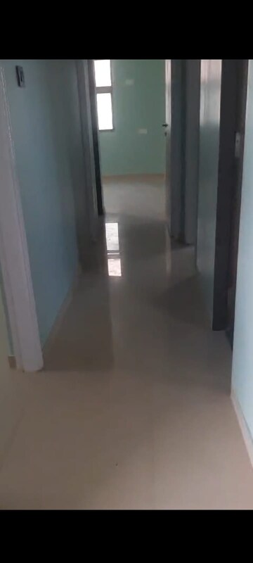 Room in 3 BHK Apartment at Neelkanth Greens, Manpada – for Rent