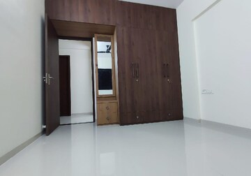 Room in 2 BHK Apartment at Pride Pegasus, Hennur Road – for Rent