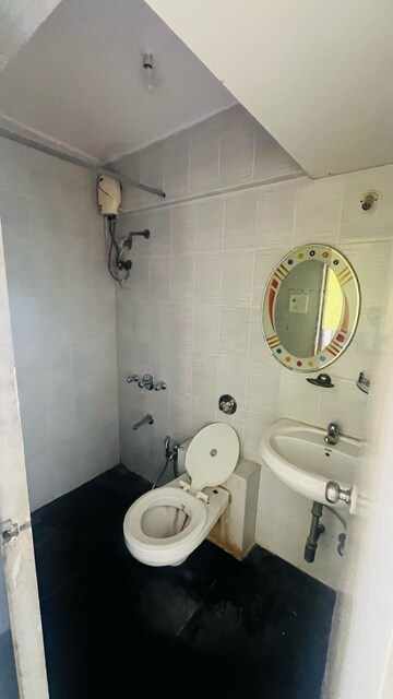 Attached Bathroom in 3 BHK Apartment at Andheri West – for Rent