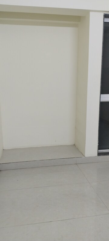 Room in 1 BHK Apartment at Ashar Axis, Majiwada – for Rent