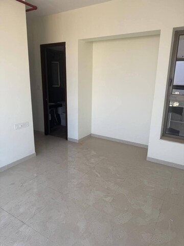 Bedroom in 2 BHK Apartment at Lodha Amara New Tower, Kolshet Road – for Rent