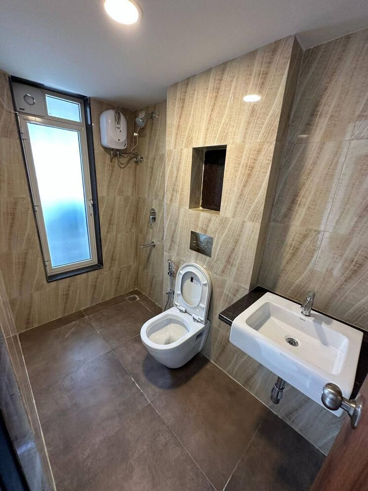 Bathroom, lodha-amara-new-tower 2 Bedroom 900 Sq.Ft. Apartment In Kolshet Road Thane 8271824