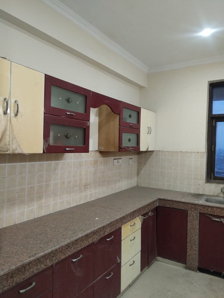 Kitchen, the-urja-vihar-cghs 3.5 Bedroom 1855 Sq.Ft. Apartment In Sector 45 Faridabad 8271819