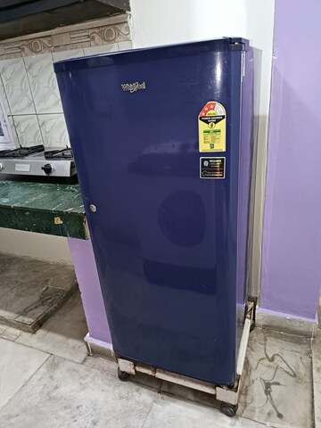 Furnished Amenities in 2 BHK Builder Floor at Windsor and Nova Society, Ahinsa Khand ii – for Rent