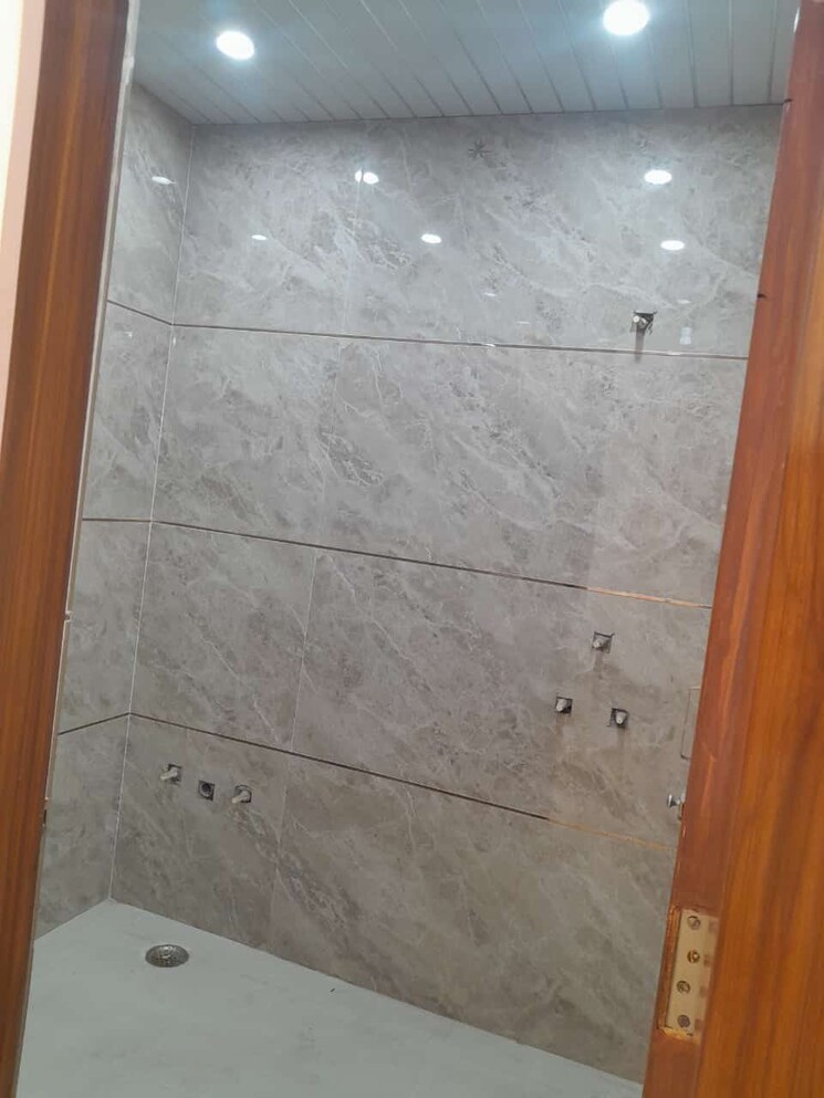 Room, shakti khand 3 Bedroom 1200 Sq.Ft. Builder Floor In Shakti Khand Ghaziabad 8271895