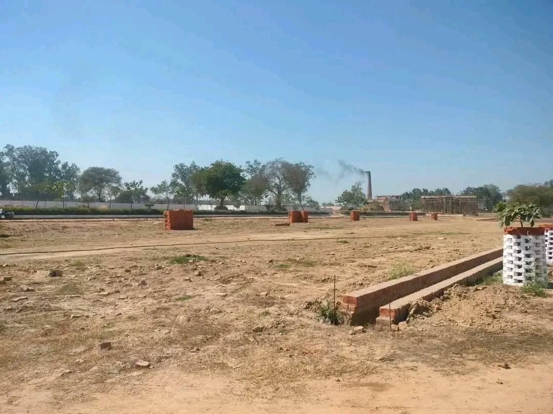 Plot For Sale in A1 Residence