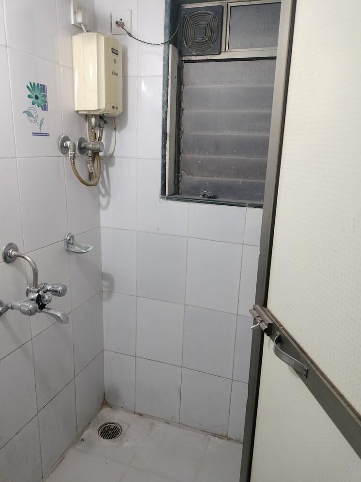 Bathroom, gandharv-darshan 1 Bedroom 475 Sq.Ft. Apartment In Lower Parel Mumbai 8271980