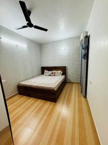 Bedroom in 2 BHK Apartment at Gomti Enclave, Hazratganj – for Rent
