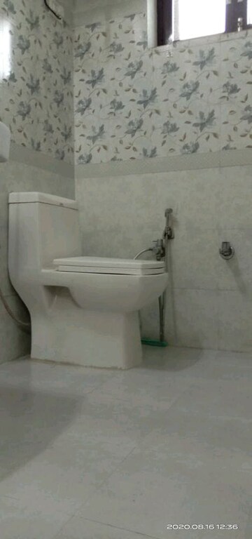 Bathroom in 3 BHK Builder Floor at Ansal Plaza Sector-23, Sector 23 – for Rent