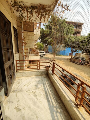 Balcony in 2 BHK Builder Floor at Sector 52 – for Rent