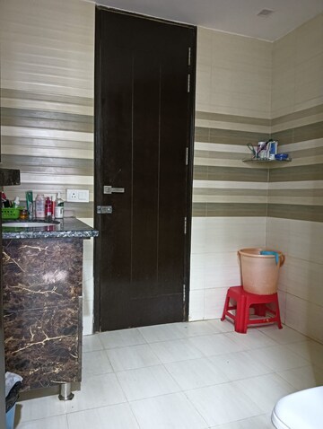 Bathroom in 3 BHK Builder Floor at Ansal Plaza Sector-23, Sector 23 – for Rent