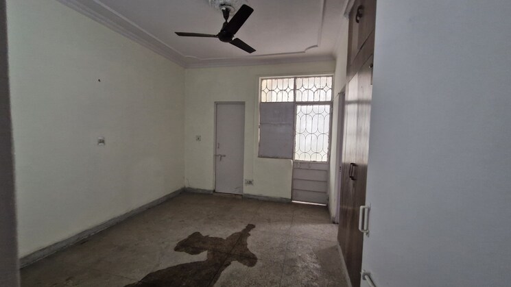 Room, patparganj 2 Bedroom 1000 Sq.Ft. Apartment In Patparganj Delhi 8272091