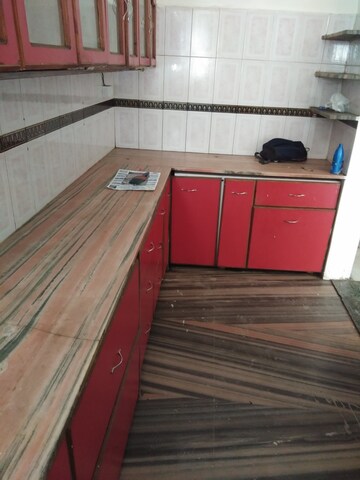 Kitchen in 2.5 BHK Apartment at Sector 20 – for Rent