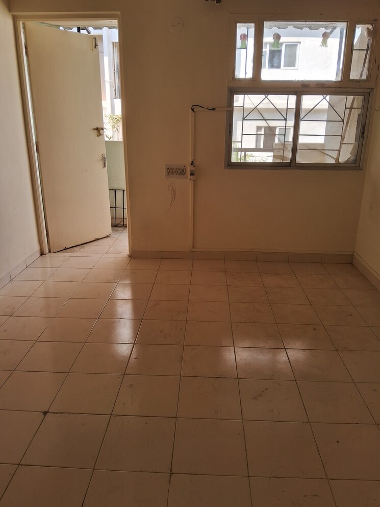 Bathroom, sukanto-roy-surobhi-enclave 2 Bedroom 890 Sq.Ft. Apartment In Aundh Pune 8272109