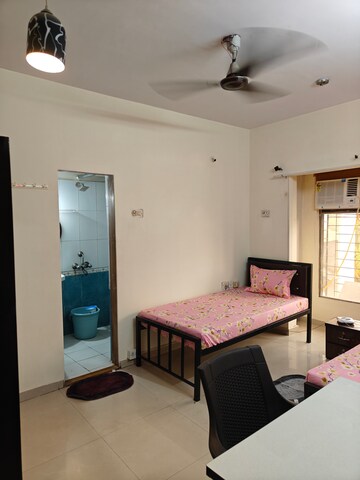 Room in  Pg at Kasarvadavali – for Rent