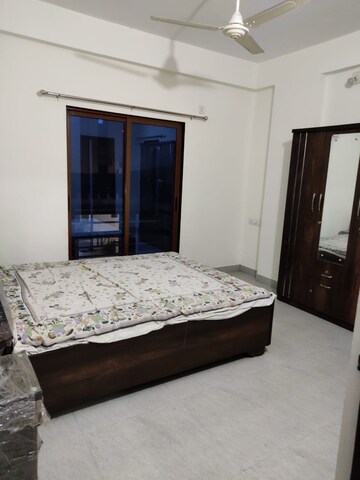 Bedroom in 2 BHK Apartment at Sama Savli Road – for Rent