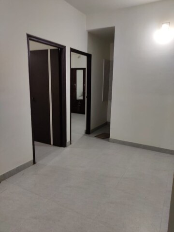 Room in 2 BHK Apartment at Sama Savli Road – for Rent