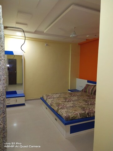 Bedroom in 3 BHK Apartment at Sama Savli Road – for Rent