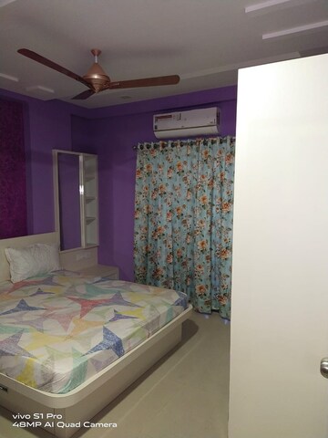 Bedroom in 3 BHK Apartment at Sama Savli Road – for Rent