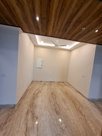 Bedroom in 3.5 BHK Builder Floor at Ambience Creacions, Sector 22 – for Rent
