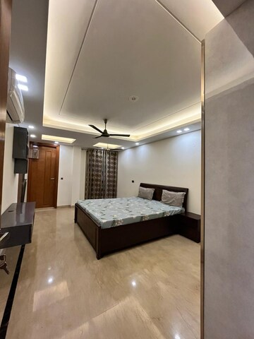 Living Room in 4 BHK Builder Floor at Sector 42 – for Rent