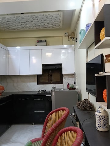 Kitchen in 3 BHK Builder Floor at Ansal Plaza Gurgaon, Palam Vihar – for Rent