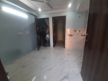 Room in 1 BHK Builder Floor at Maidan Garhi – for Rent