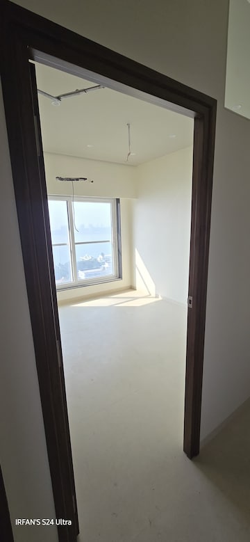 Room in 2 BHK Apartment at Harsh Vista, Mahim – for Rent
