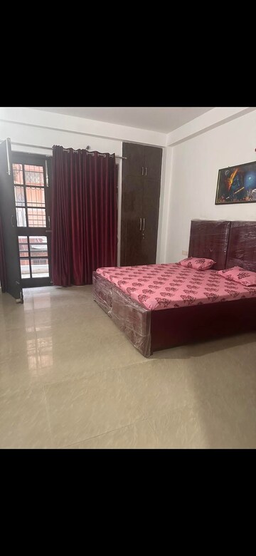 Bedroom in 2 BHK Builder Floor at Ansal Plaza Sector-23, Sector 23 – for Rent