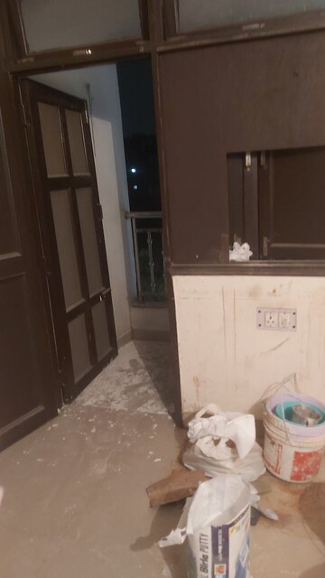 Kitchen in 1 RK Builder Floor at Mayur Vihar – for Rent