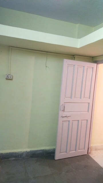 Building Lobby in  Office Space at Kamgar Nagar CHS Kurla East, Kurla East – for Rent