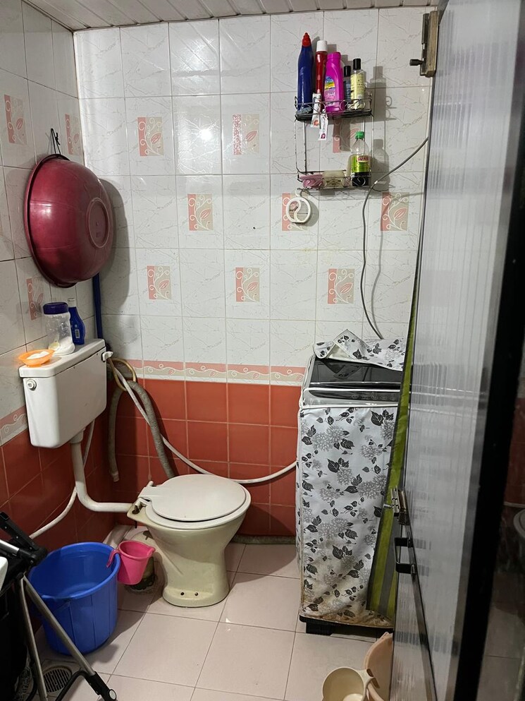 Bathroom, thane west 1 Bedroom 650 Sq.Ft. Apartment In Thane West Thane 8272263