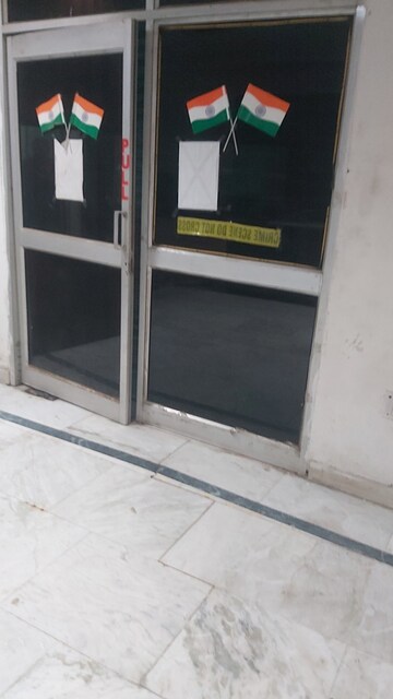 Furnished Amenities in  Office Space at Mayur Vihar – for Rent