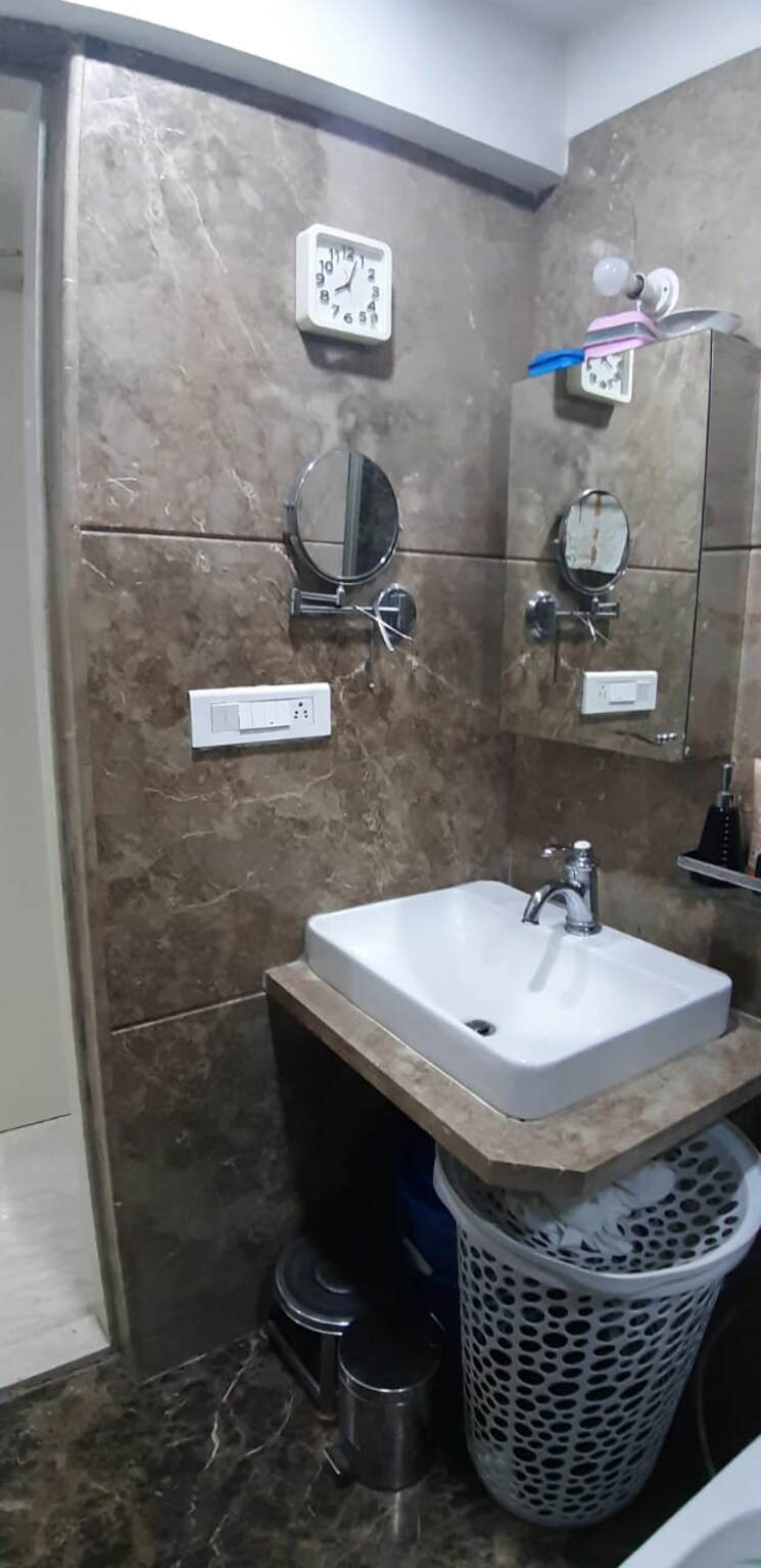 Bathroom, andheri west 4 Bedroom 2000 Sq.Ft. Apartment In Andheri West Mumbai 8272298