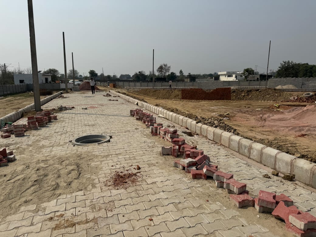 Plot For Sale in Dwarka Expressway