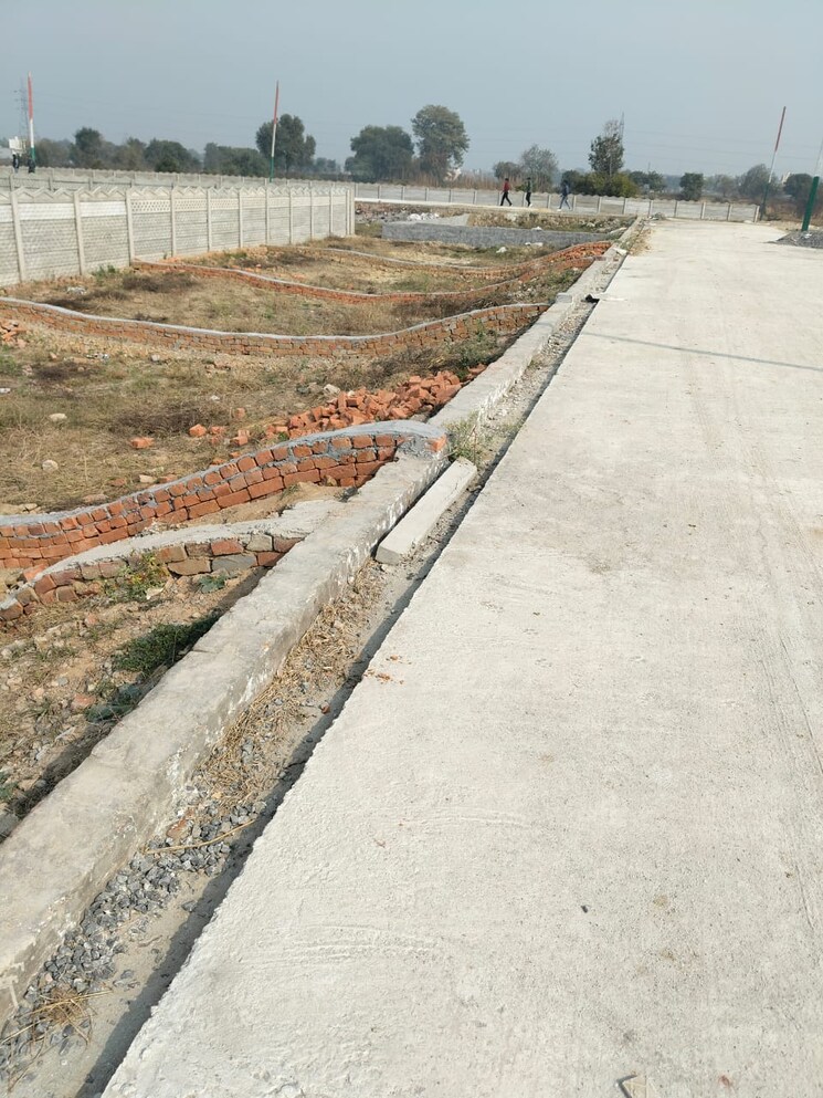 undefined, dwarka expressway  50 Sq.Yd. Plot In Dwarka Expressway Gurgaon 8272297