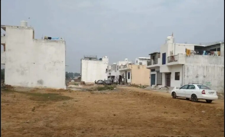 Exterior View, dwarka expressway  76 Sq.Yd. Plot In Dwarka Expressway Gurgaon 8272299