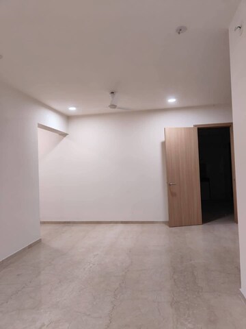 Room in 2 BHK Apartment at Rajesh Raj Infinia, Malad West – for Rent