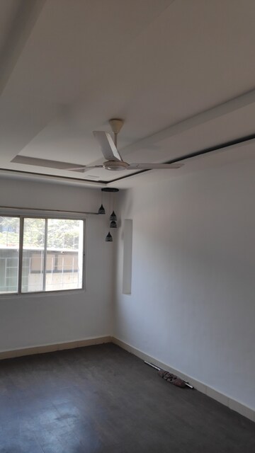 Room in 1 BHK Apartment at Shahenshah CHS, Koregaon Park – for Rent