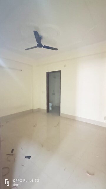 Room in 2 BHK Builder Floor at Saket – for Rent