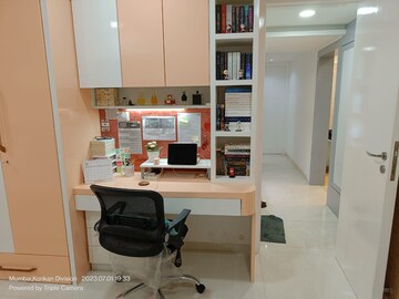 Study Room in 3.5 BHK Apartment at Andheri West – for Sale