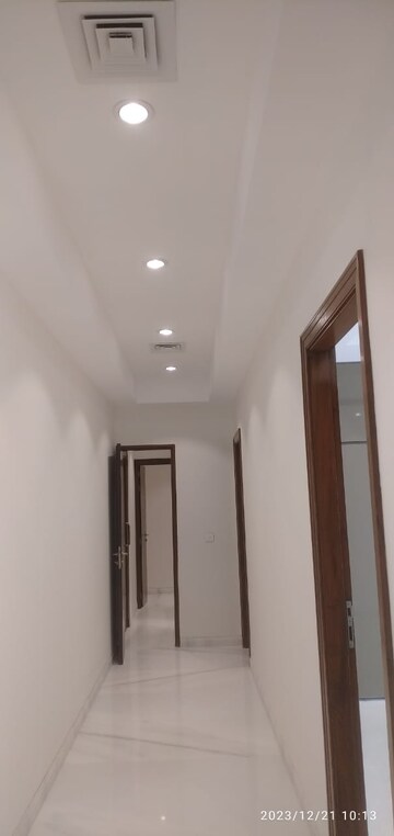 Building Lobby in 1 BHK Apartment at Lodha Lakeshore Greens, Dombivli East – for Sale