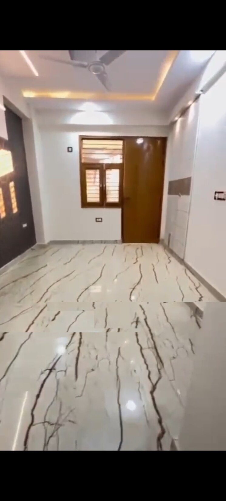 Bathroom, sector 104 2 Bedroom 1100 Sq.Yd. Builder Floor In Sector 104 Noida 8272416