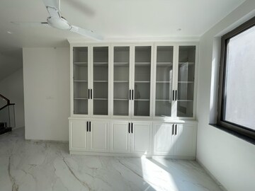 Room in 5 BHK Villa at Madhapur – for Rent