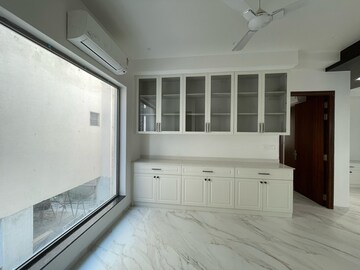 Room in 5 BHK Villa at Madhapur – for Rent